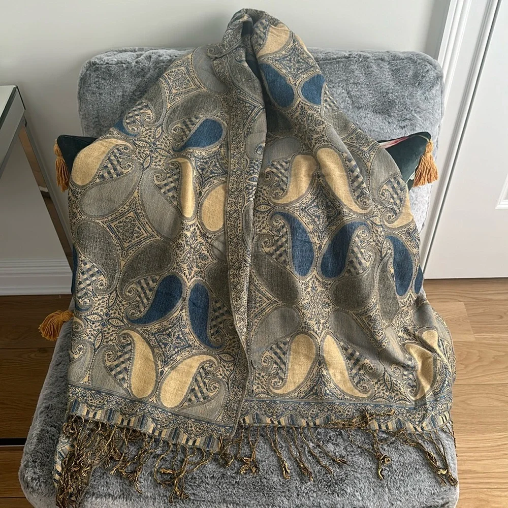 Oversized paisley scarf